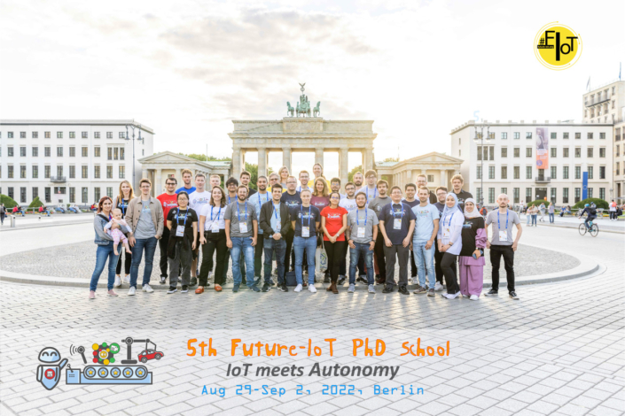 group photo summer school future iot 2022